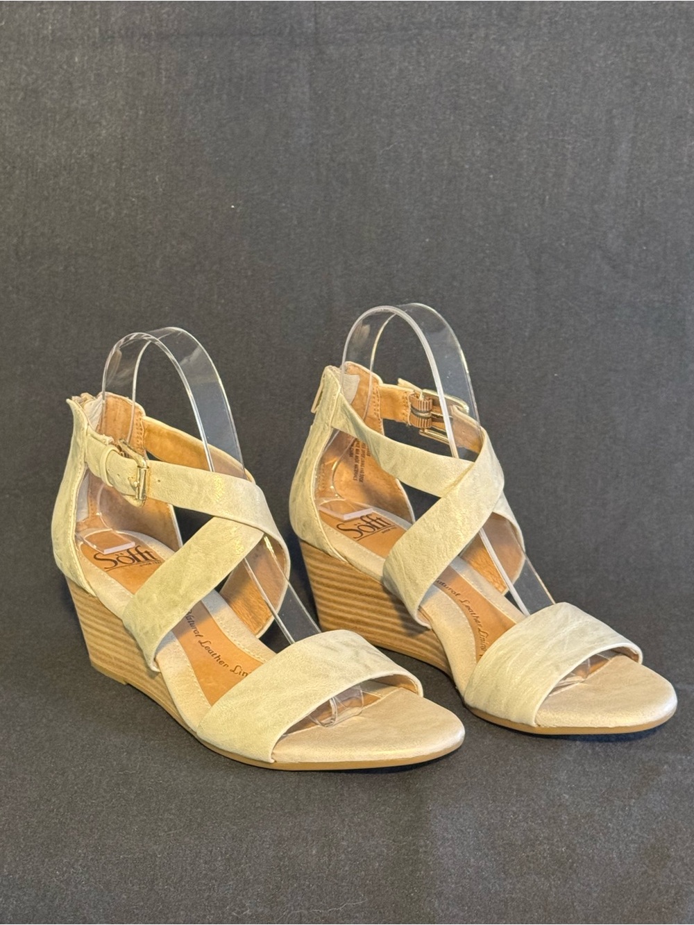 Sofft Mauldin Beige/Taupe Crisscross Ankle Strap Leather Wedge Sandals Size 7.5